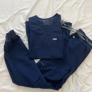 Figs Navy scrub set